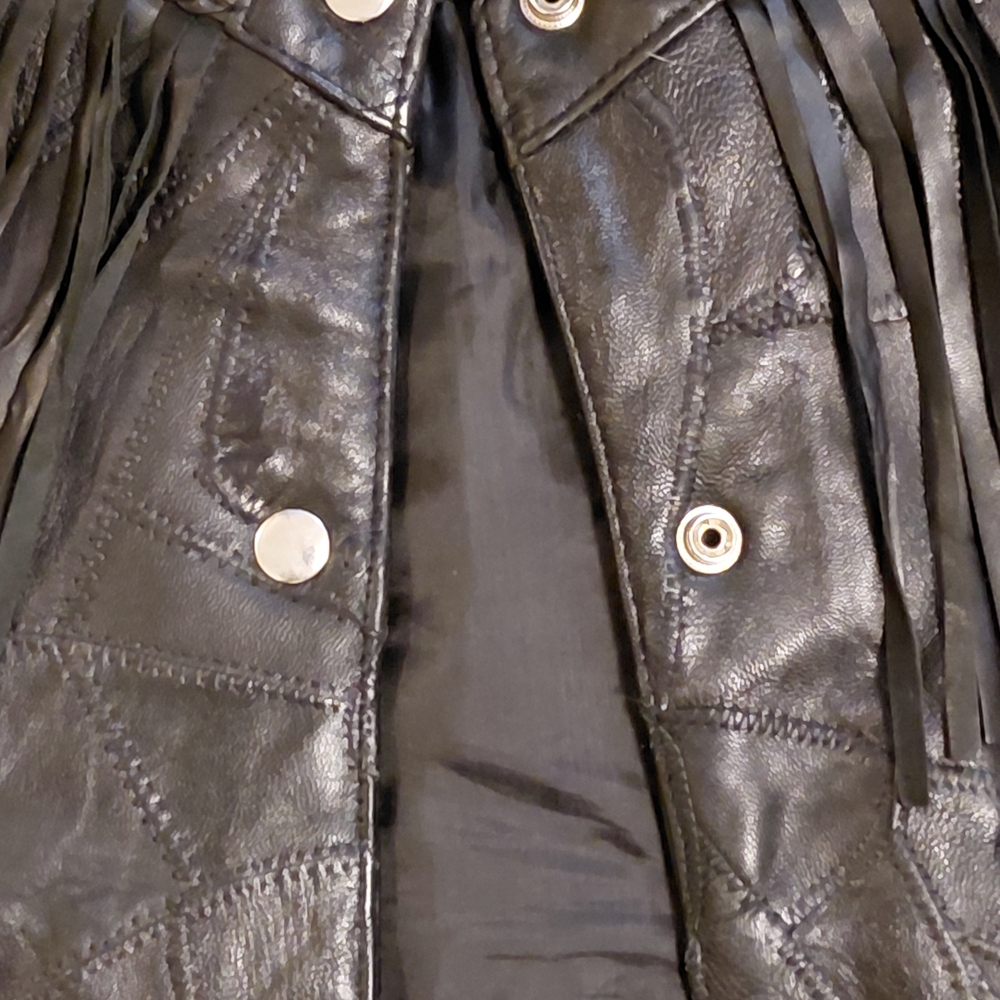Vintage Never Worn Genuine Leather Black Fringe Vest. XL But runs Small NWOT - Picture 5 of 11